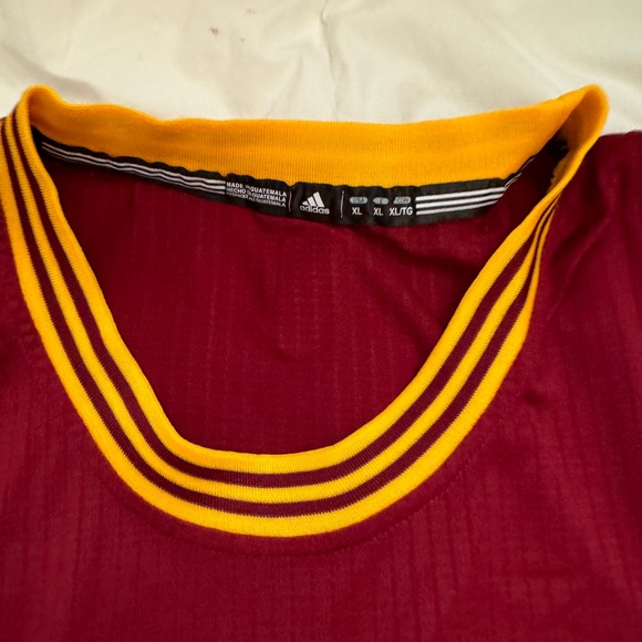 VINTAGE Cavaliers Mozgov Jersey - Picture 4 of 5